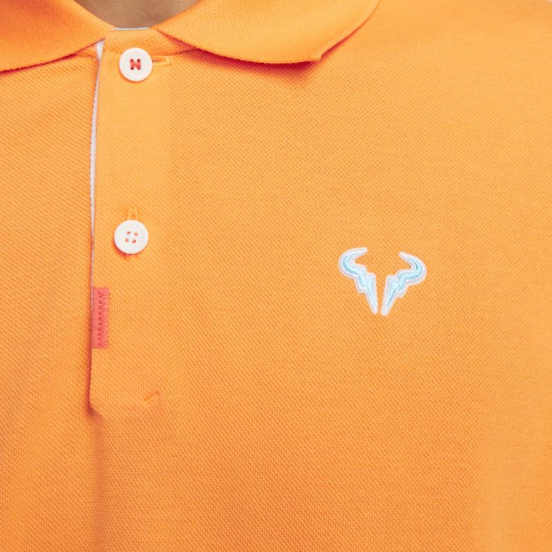 camiseta-polo-nike-df-rafa-slim-laranja-logo