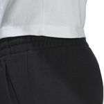 calca-adidas-logo-linear-preta-detalhe