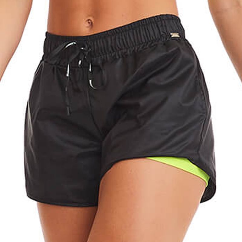 short-caju-tafeta-hit-preto-verde-zoom