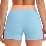 short-caju-azul-neon-atras