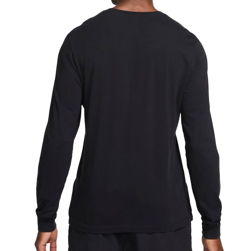 camiseta-nike-sportwear-preta-atras