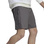 bermuda-adidas-essentials-chelsea-chubo-lateral