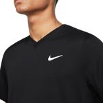 camiseta-nike-victory-preta-logo