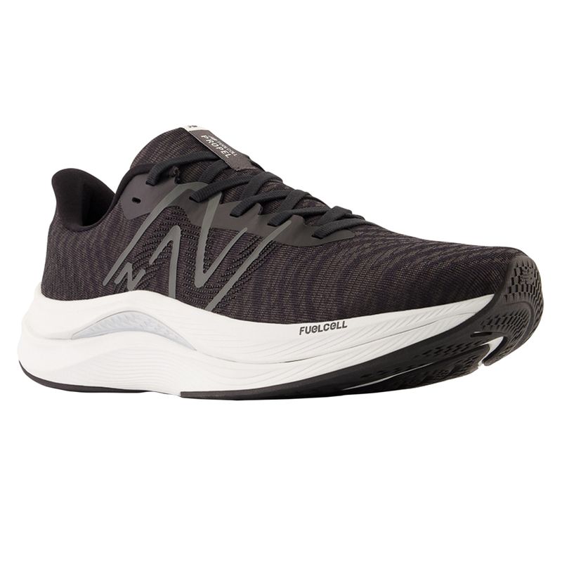 tenis-new-balance-fuelcell-propel-preto-lateral-frente