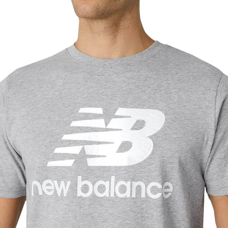 camiseta-nb-essentials-cinza-zoom