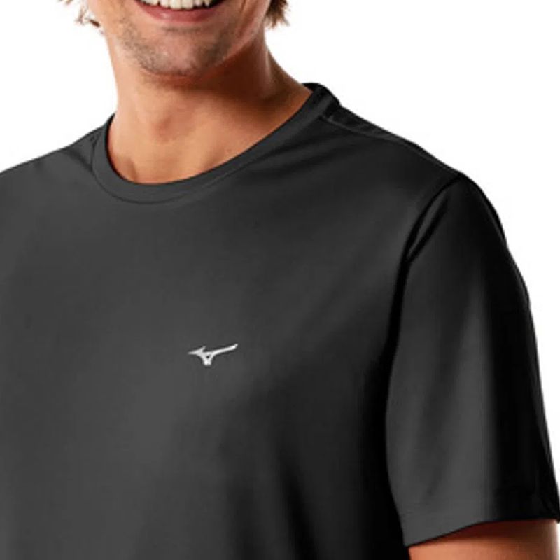 camiseta-mizuno-sportwear-preta-zoom