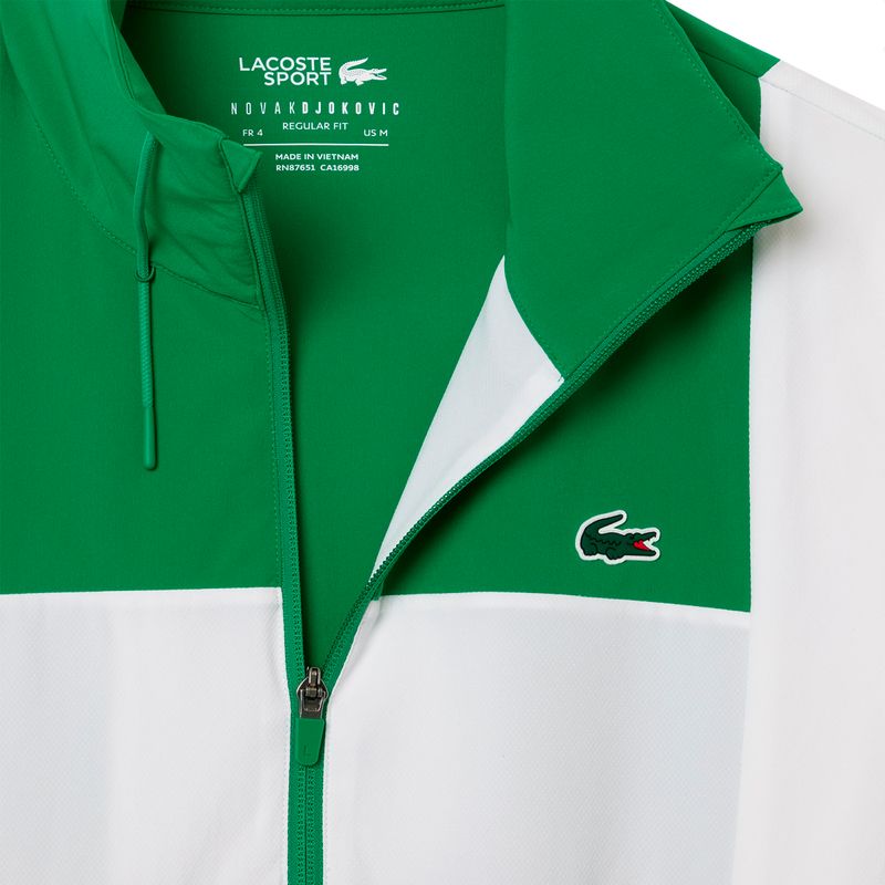 conjunto-tennis-novak-djokovic-lacoste-verde-branco-detalhe-casado-frente
