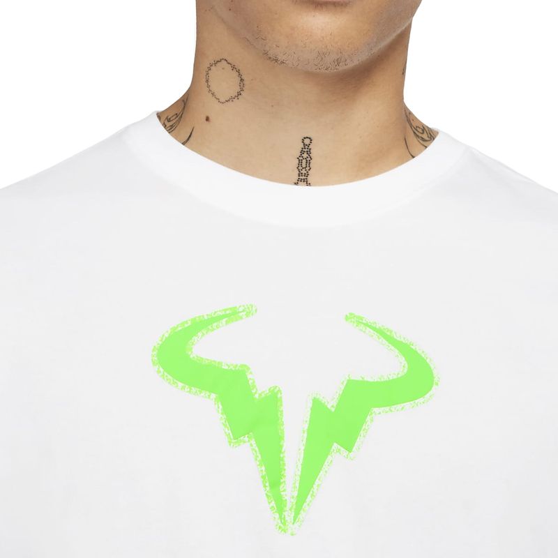 camiseta-nike-court-rafa-branca-verde-logo