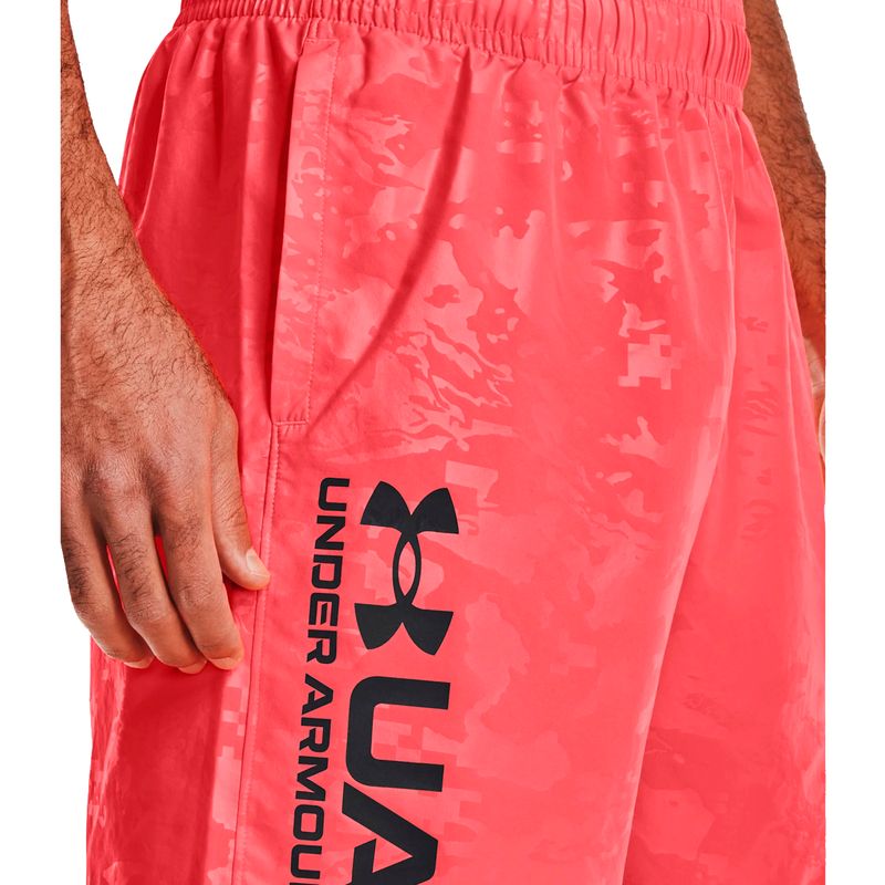 shorts-woven-emboss-beta-black-underarmor-zoom