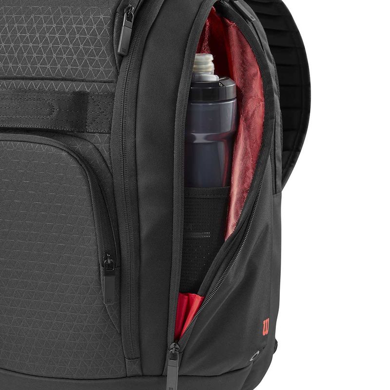 mochila-wilson-clash-V3-preta-vermelha-bolso-lateral-direito.jpg